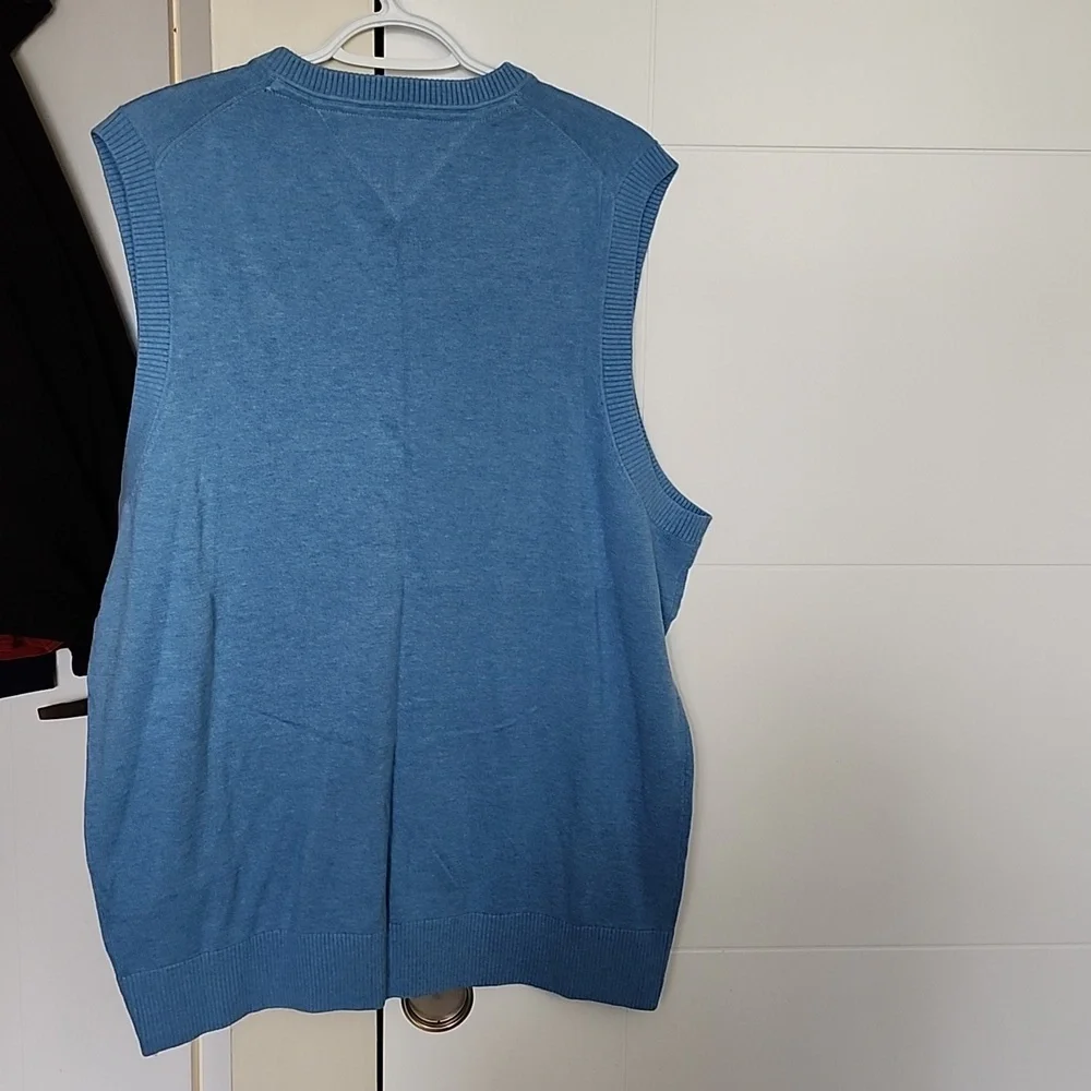 NWT Tommy Hilfiger Size XL Baby Blue Vest - Picture 4 of 4